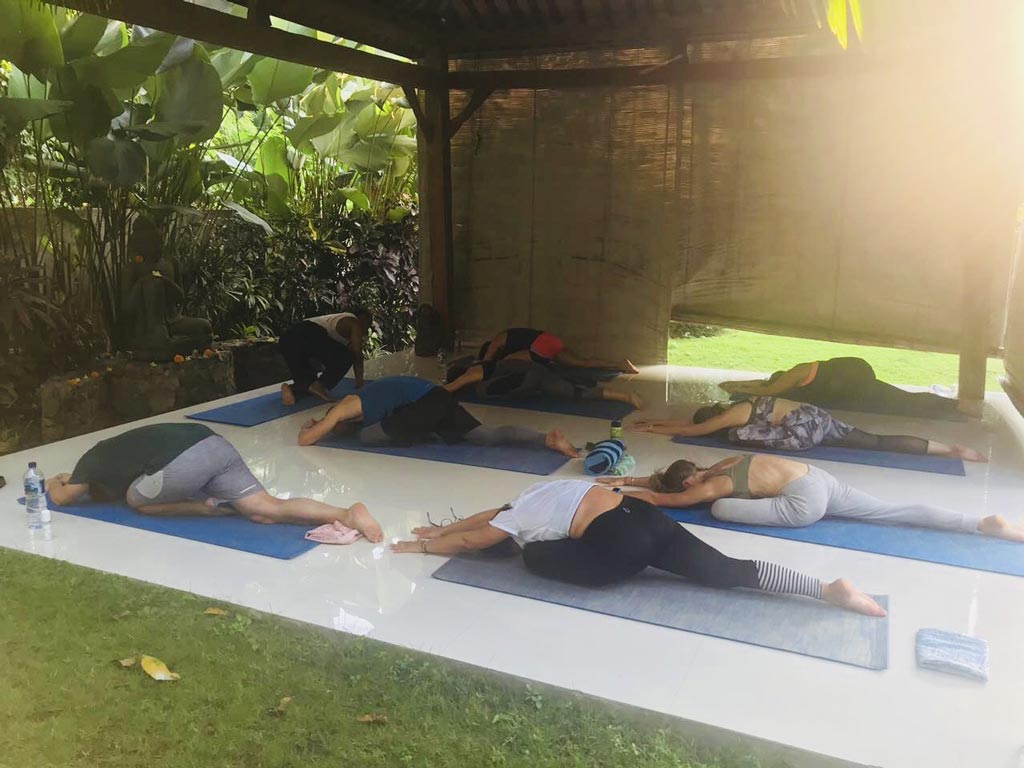 yin yoga practice at pelan yoga retreat in bali