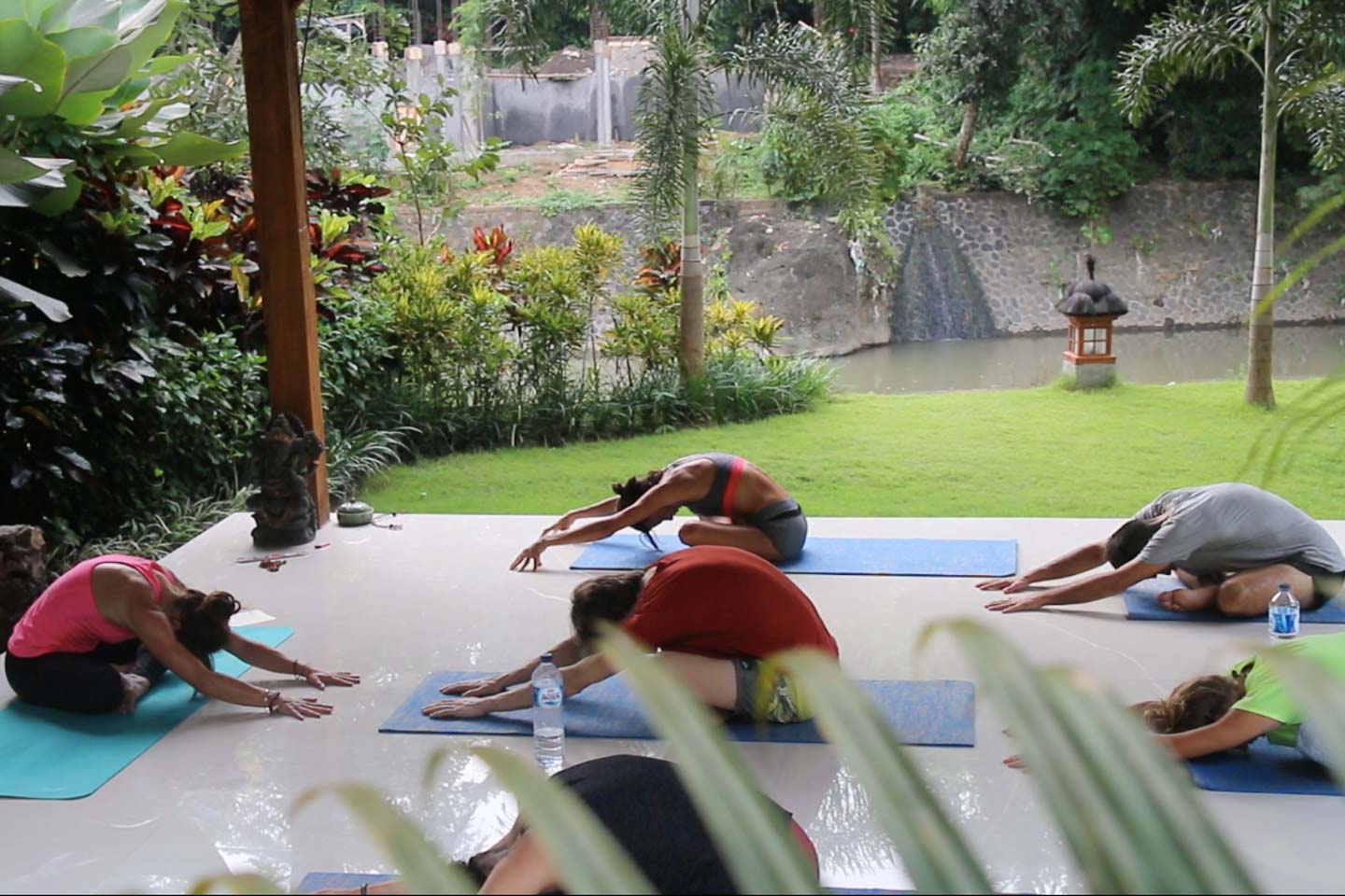 yoga when vacation in bali