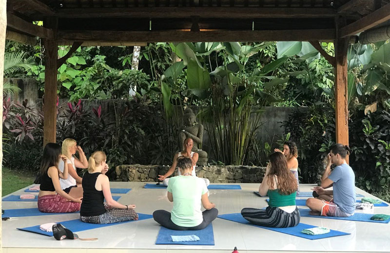 Yoga Class with Instructor in Pelan Pelan Bali